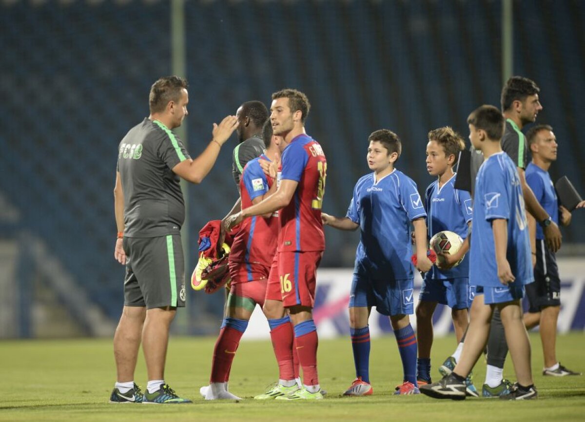 FOTO Goluri și suveniruri » Steliștii au fost și ei uimiți de cum au fost tratați la Severin