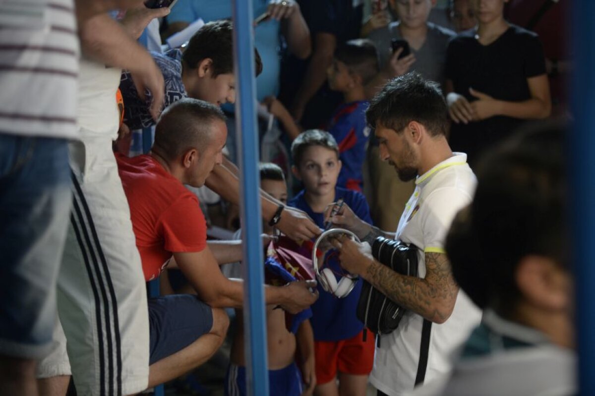 FOTO Goluri și suveniruri » Steliștii au fost și ei uimiți de cum au fost tratați la Severin