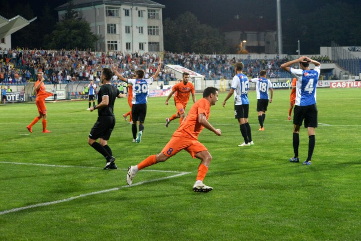 FOTO şi VIDEO Croitorașul cel viteaz » FC Botoșani și Viitorul au remizat, scor 2-2, și au rămas fără succes în acest sezon