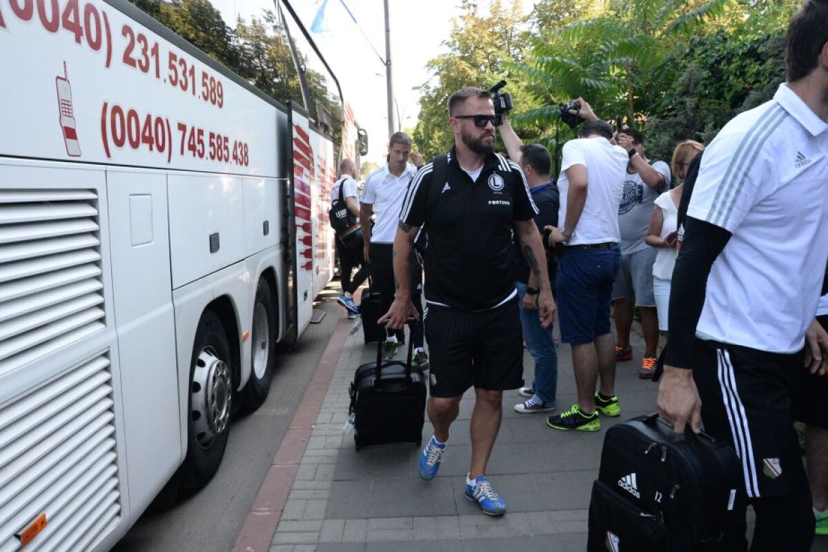 FOTO Jucătorii de la Legia au ajuns la Botoşani » Detalii despre programul polonezilor