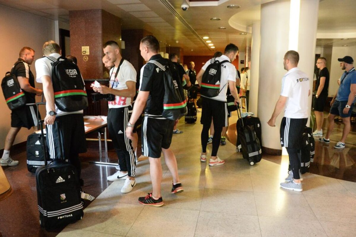 FOTO Jucătorii de la Legia au ajuns la Botoşani » Detalii despre programul polonezilor