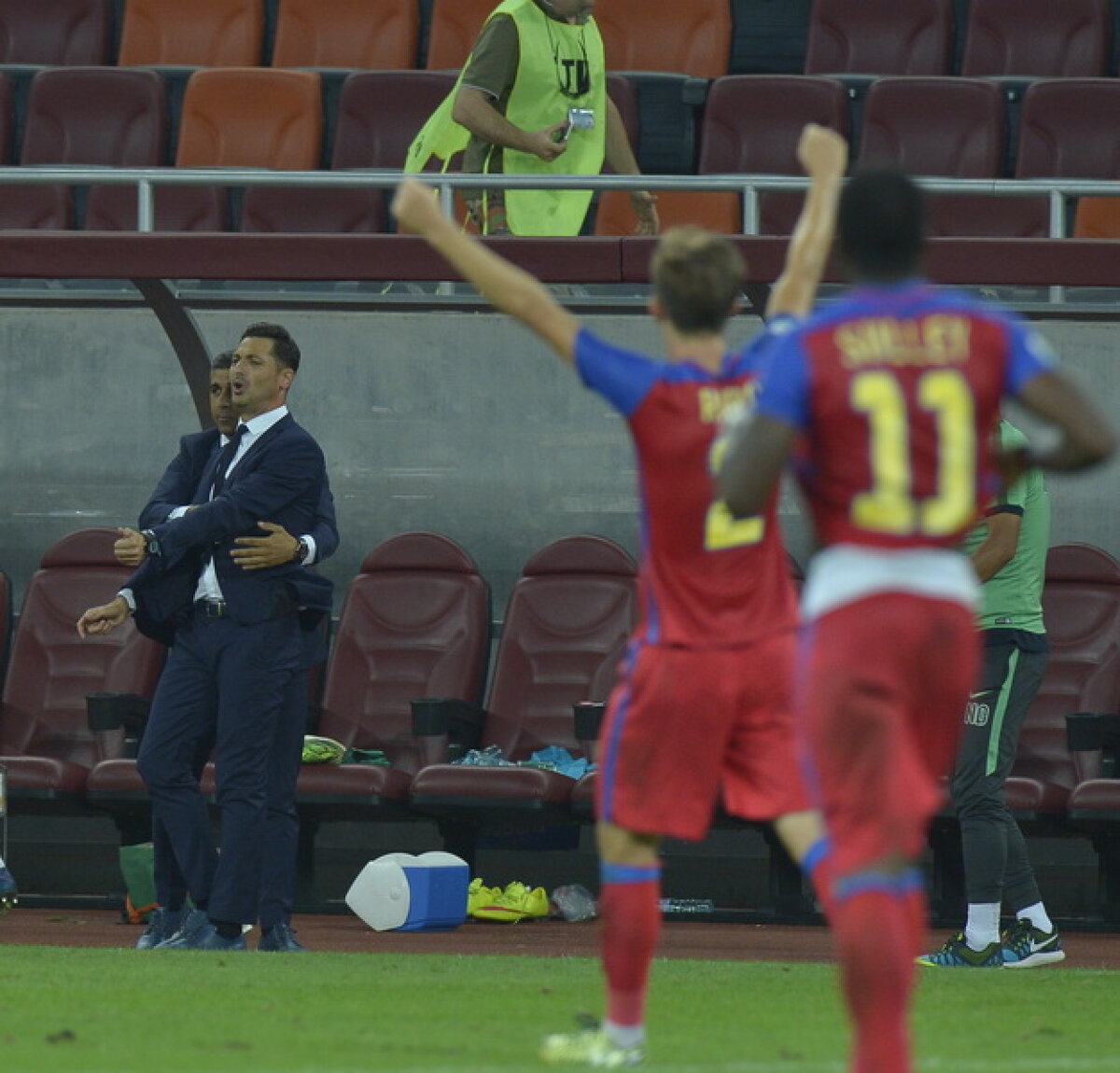 FOTO CFR are procent la calificare? Muniru și Tade au salvat Steaua de la o eliminare rușinoasă cu Trencin, 2-3
