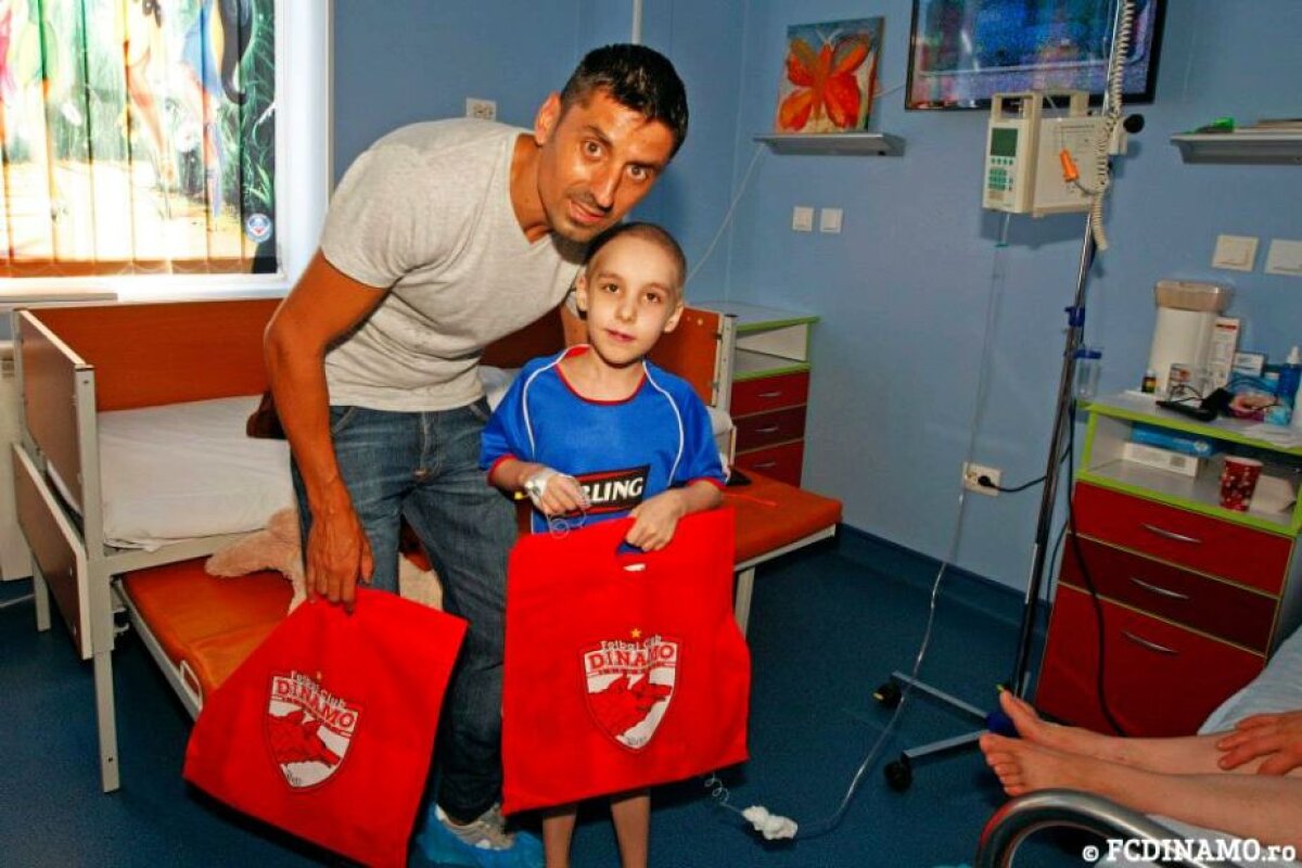 FOTO Dănciulescu a împărţit cadouri copiilor bolnavi de la Institutul Clinic Fundeni