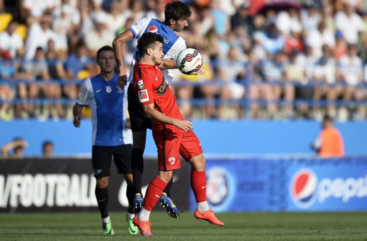 VIDEO+FOTO Ale tinereţii valuri » Viitorul lui Hagi devine expert în egaluri, Patrick o salvează pe Dinamo