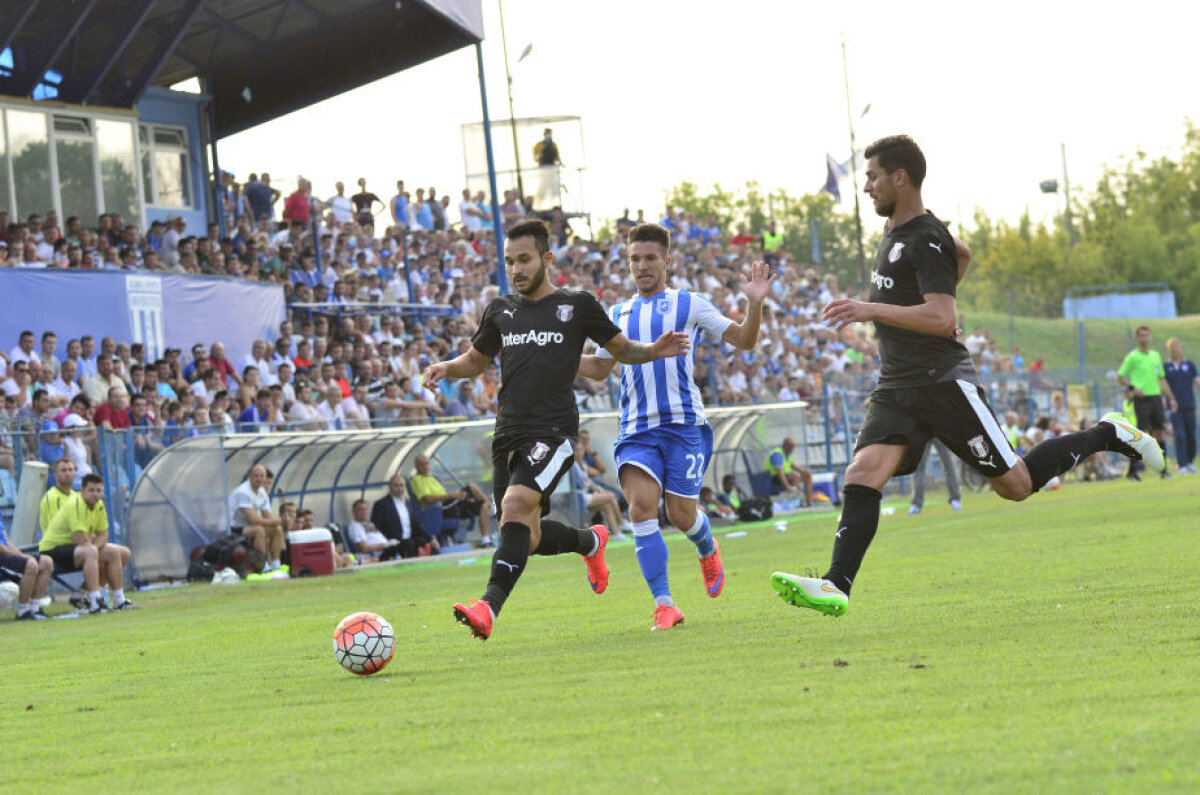 VIDEO+FOTO Lucky Șumi » Cu ratările ei uriașe, CS U Craiova o ajută pe Astra, 1-2, să obțină prima victorie în campionat