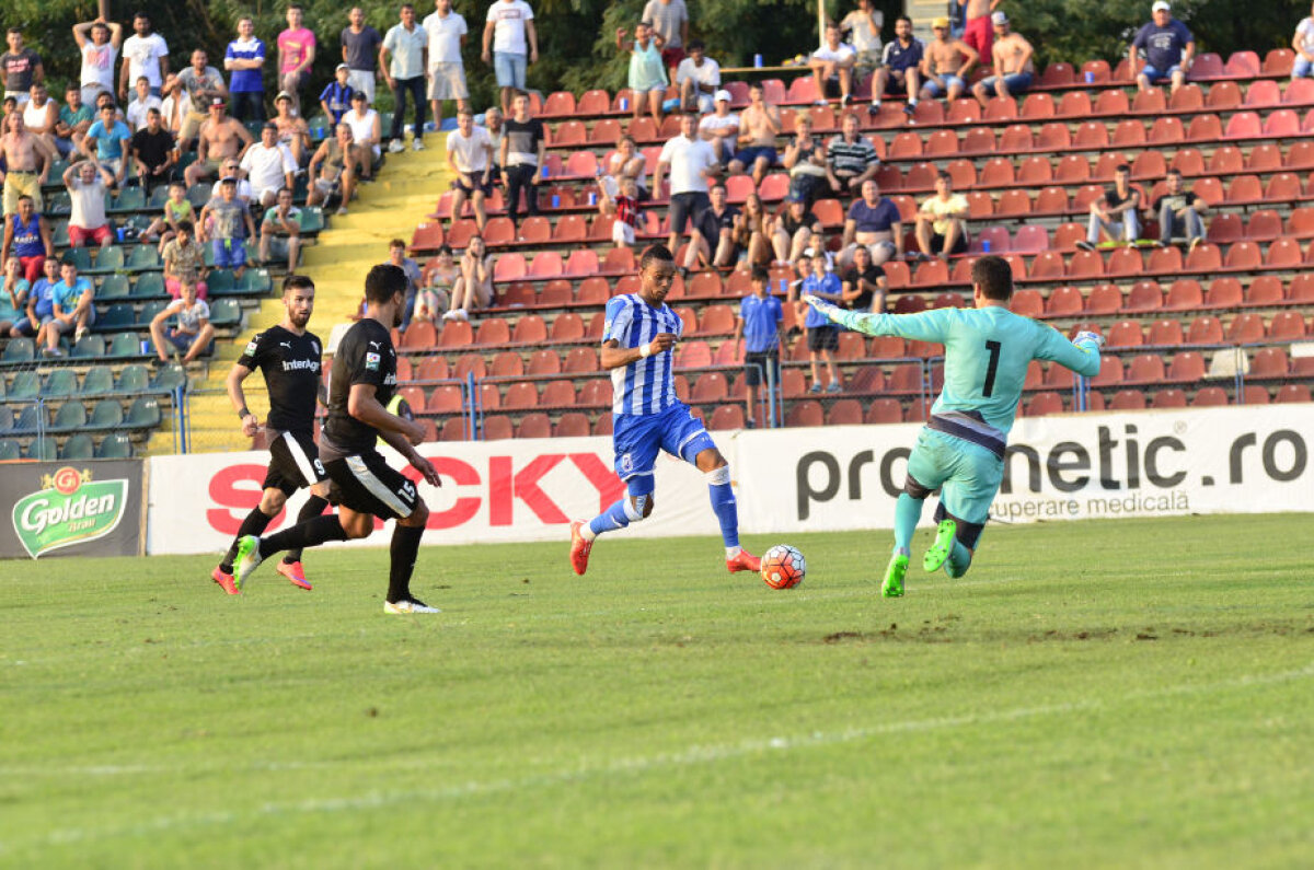 VIDEO+FOTO Lucky Șumi » Cu ratările ei uriașe, CS U Craiova o ajută pe Astra, 1-2, să obțină prima victorie în campionat