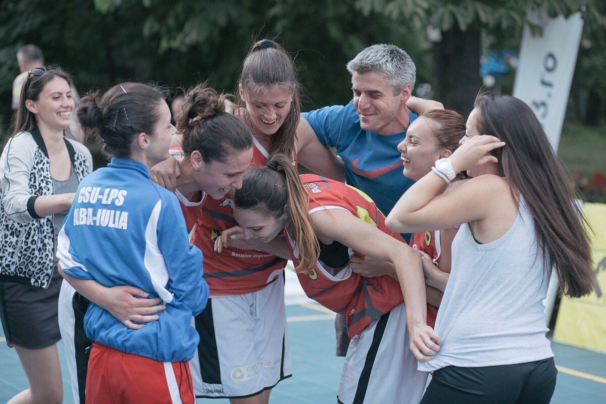 GALERIE FOTO România a devenit vicecampioană europeană universitară la baschet 3x3