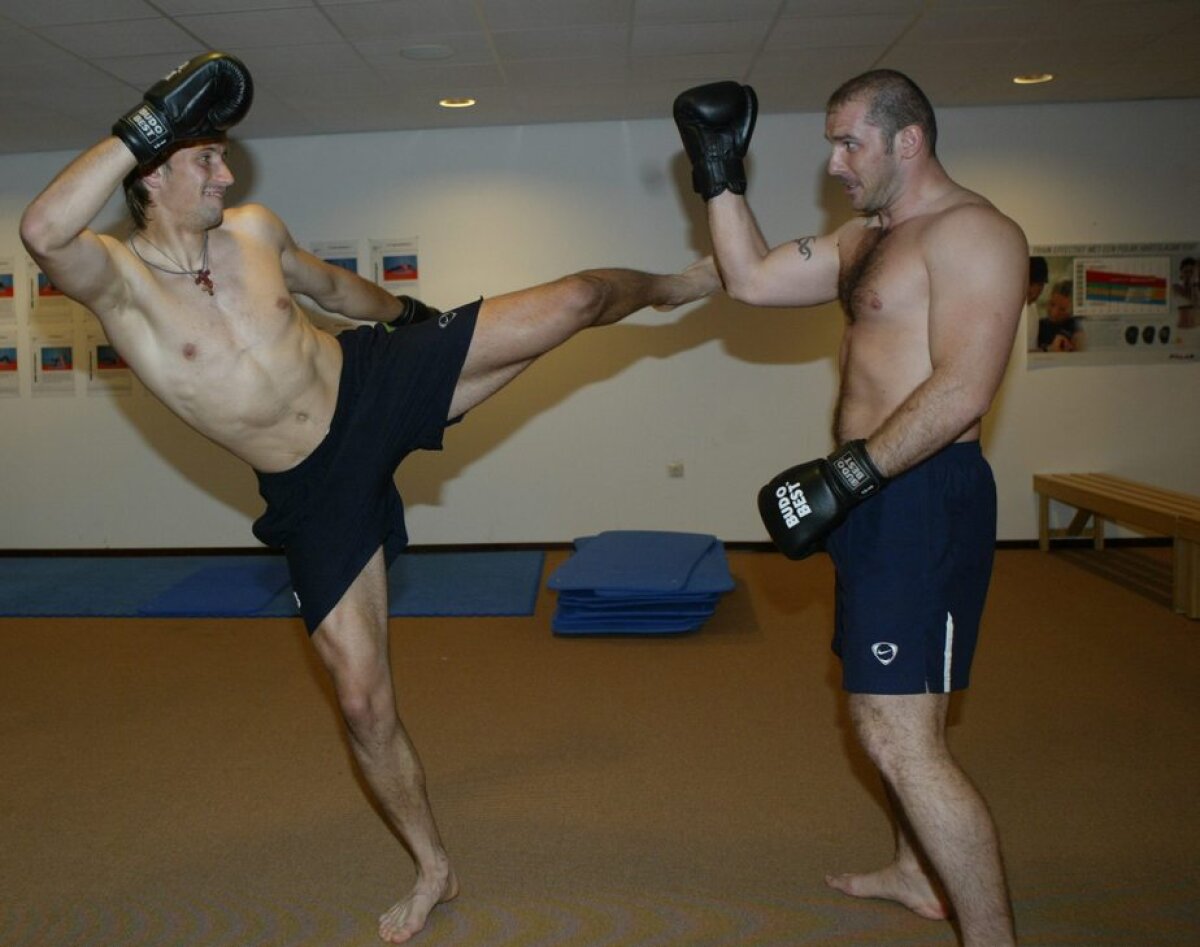 VIDEO Fostul stelist Hamutovski, box cu un hocheist!