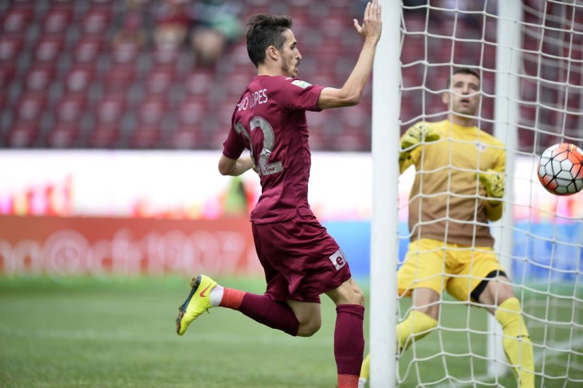 FOTO CFR Cluj le-a administrat prima înfrîngere celor de la Voluntari, 2-0