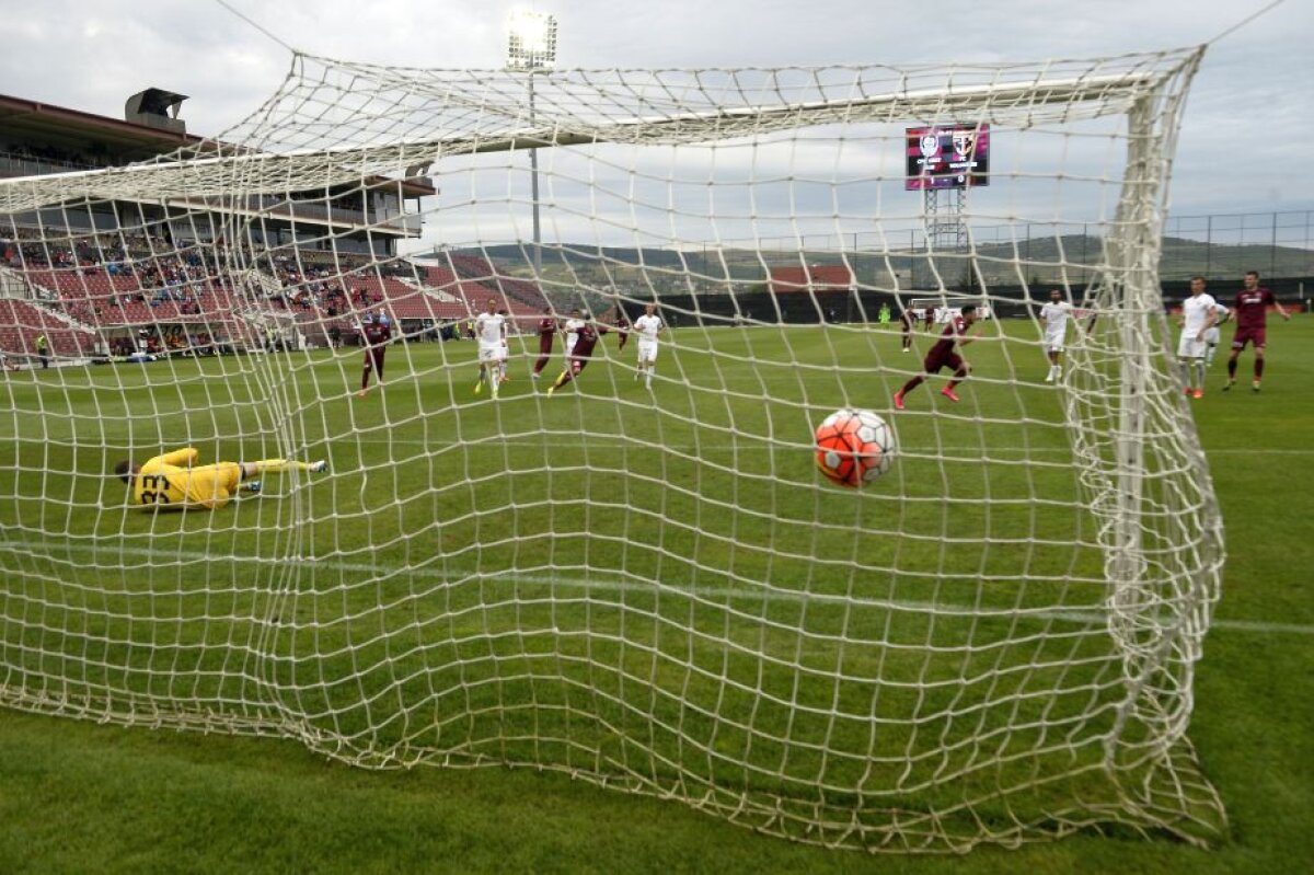 FOTO CFR Cluj le-a administrat prima înfrîngere celor de la Voluntari, 2-0