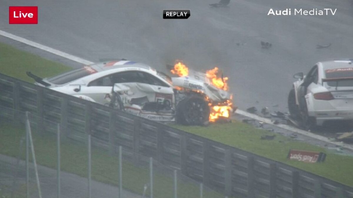 FOTO și VIDEO Accident îngrozitor! Patru mașini implicate » Una a luat foc la o cursă din Audi Sport TT Cup