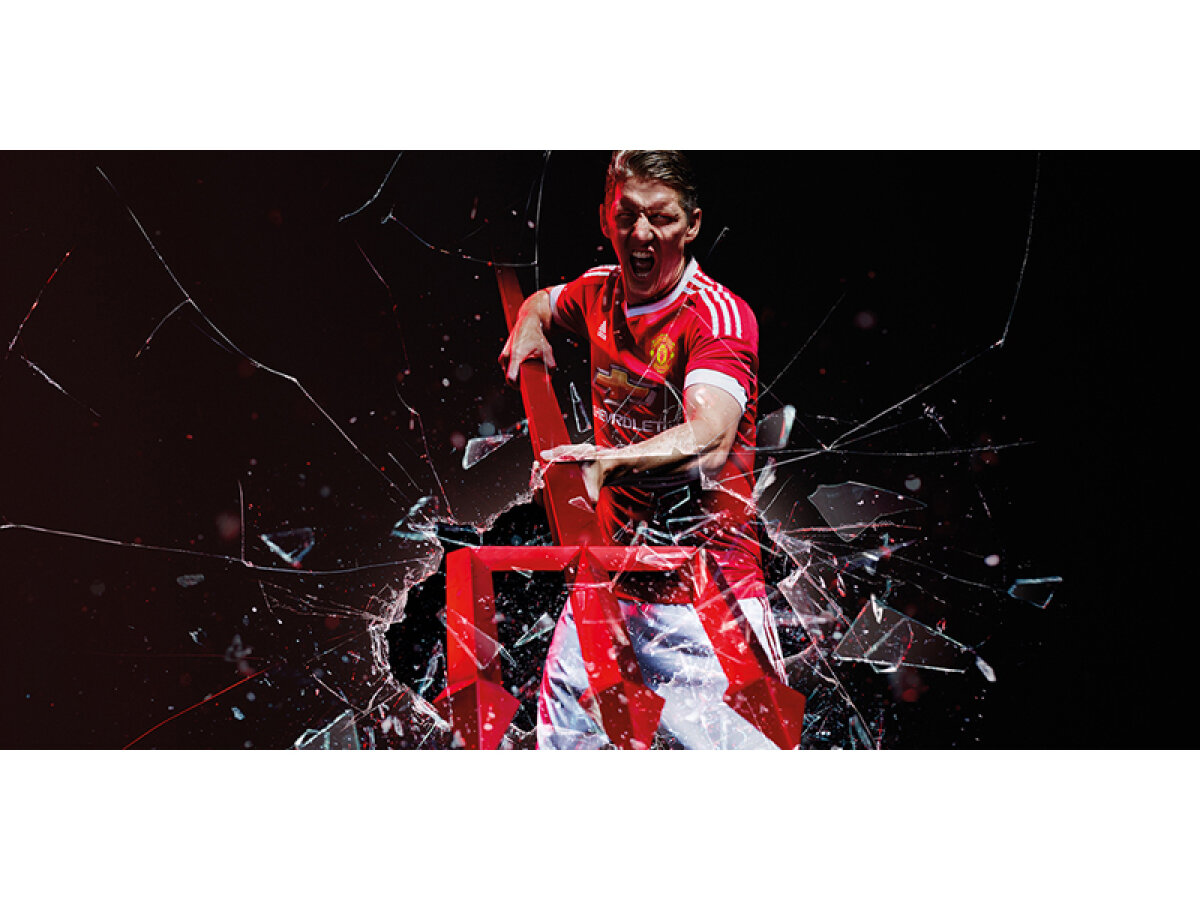 FOTO&VIDEO Şedinţă foto specială pentru "diavolii" lui Manchester cu ocazia lansării noului echipament