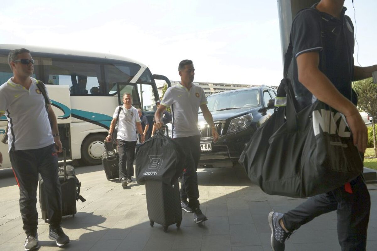 GALERIE FOTO Steaua a ajuns la Belgrad » Primele imagini cu jucătorii lui Rădoi în Serbia