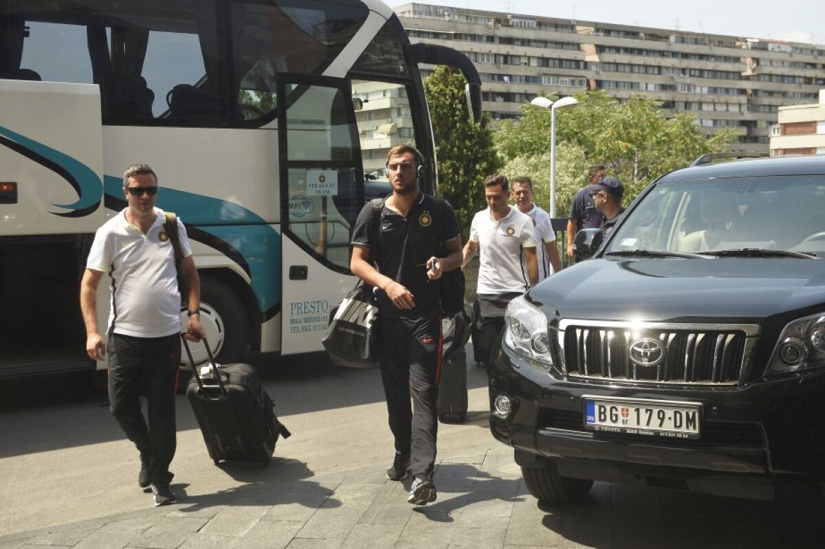 GALERIE FOTO Steaua a ajuns la Belgrad » Primele imagini cu jucătorii lui Rădoi în Serbia