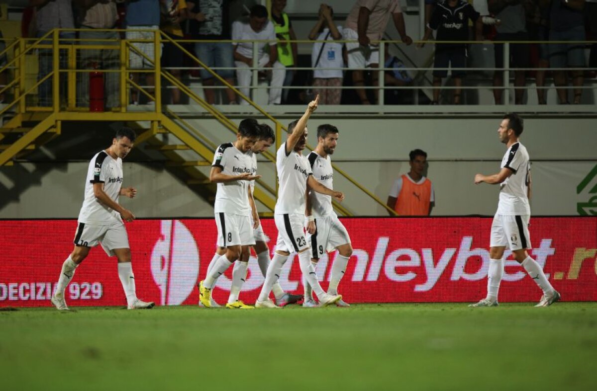 FOTO + VIDEO » Astra - West Ham 2-1 » Genialul Budescu îi aduce Astrei o calificare uriașă