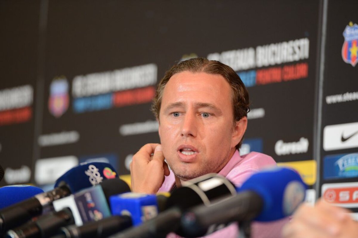 GALERIE FOTO Prețul succesului » Reghe prezentat la Litex. Cum s-a schimbat față de acum 3 ani, cînd sosea în Ghencea