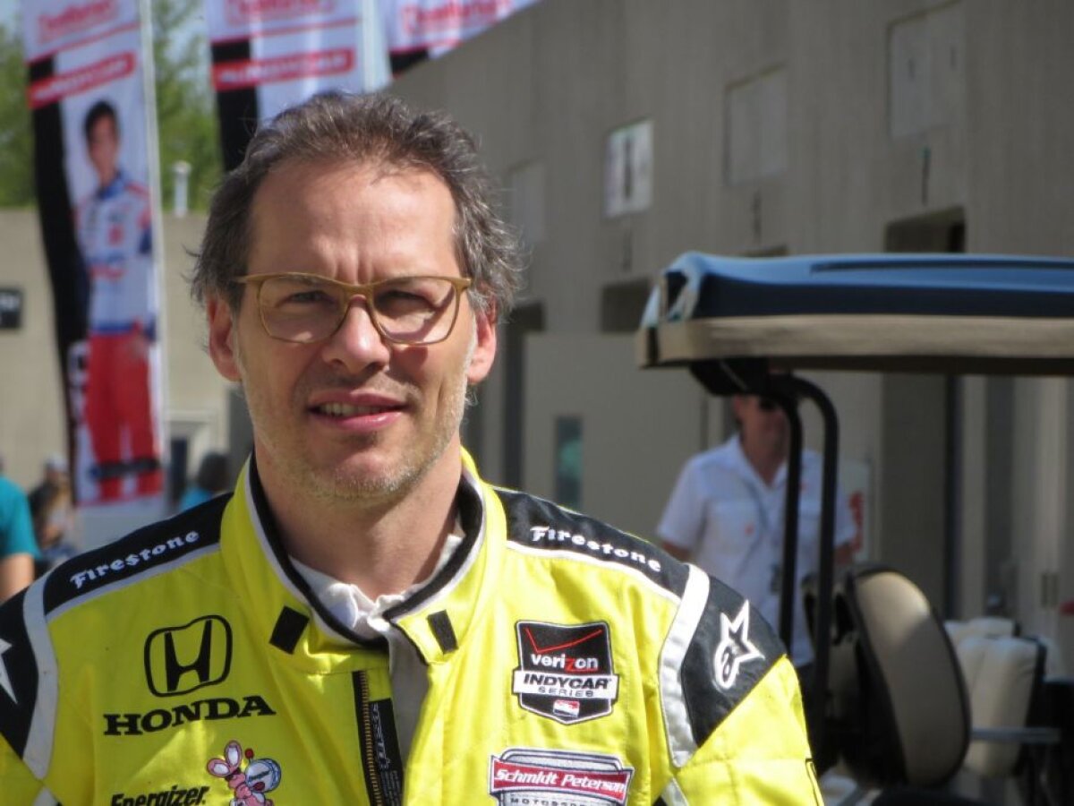 VIDEO Revenire spectaculoasă: un fost campion mondial al Formulei 1 se întoarce pe circuit la 44 de ani