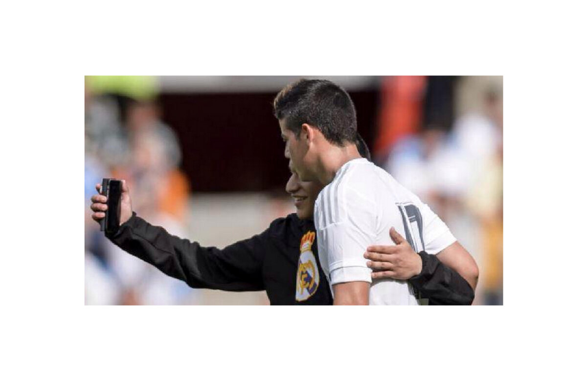 VIDEO Selfie în timpul meciului! Moment amuzant în timpul partidei lui Real Madrid, cu James în prim plan