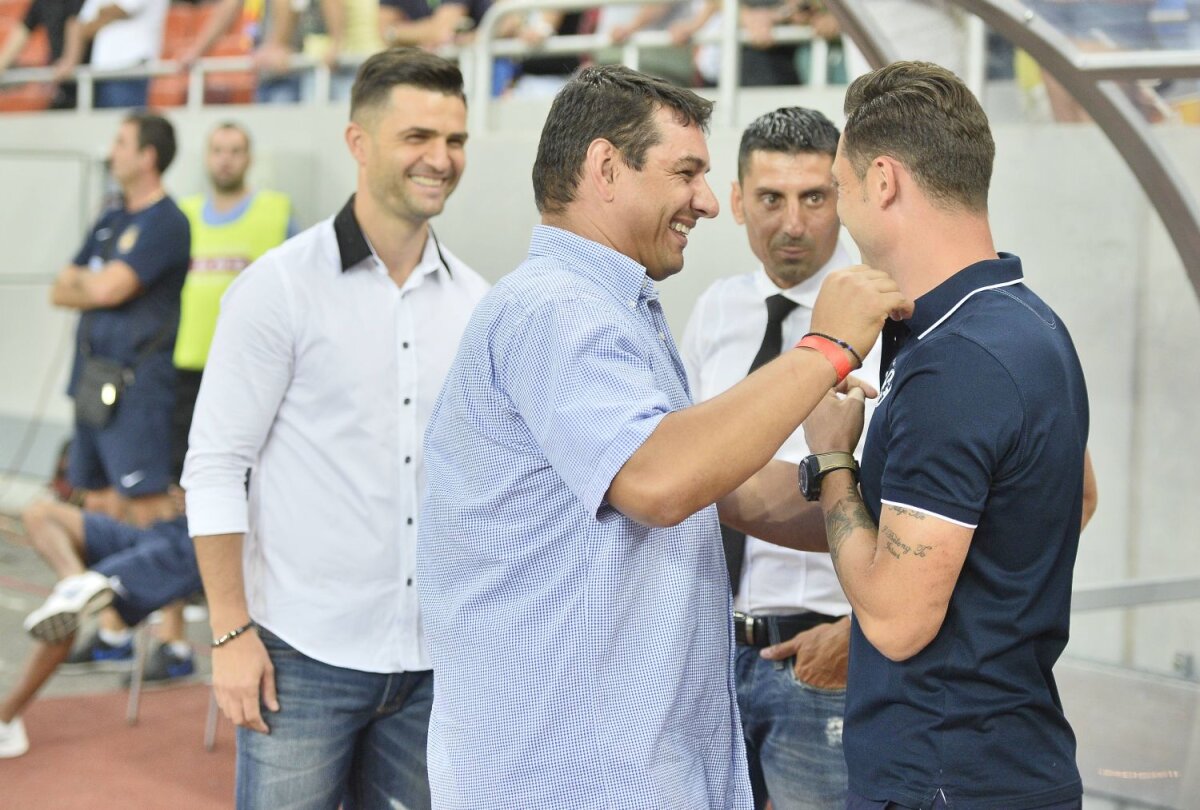 FOTO Derby-ul e al vostru! » 35.000 de spectatori s-au întrecut într-un spectacol de sunet şi culoare în cel mai tare meci din România