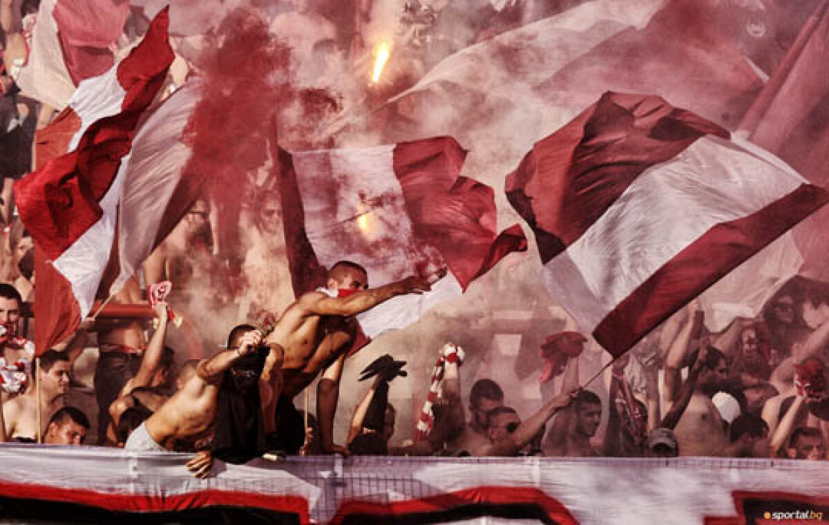 VIDEO+FOTO Suporteri adevărați » Atmosferă incendiară la debutul lui ŢSKA Sofia în liga a III-a