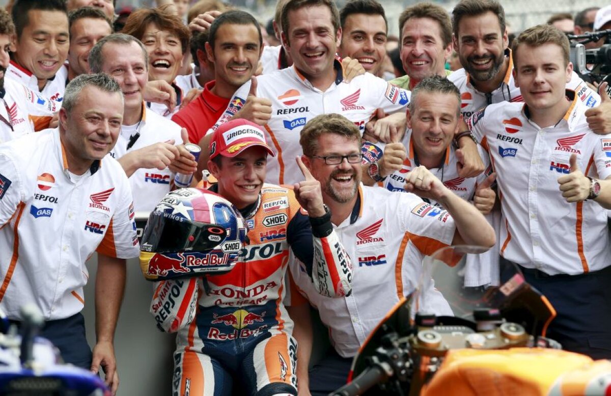 VIDEO și FOTO Cursa pe care n-ați fi vrut s-o ratați! Marquez a cîștigat la Indianapolis, după un duel fabulos cu Lorenzo! Record remarcabil al lui Marc!