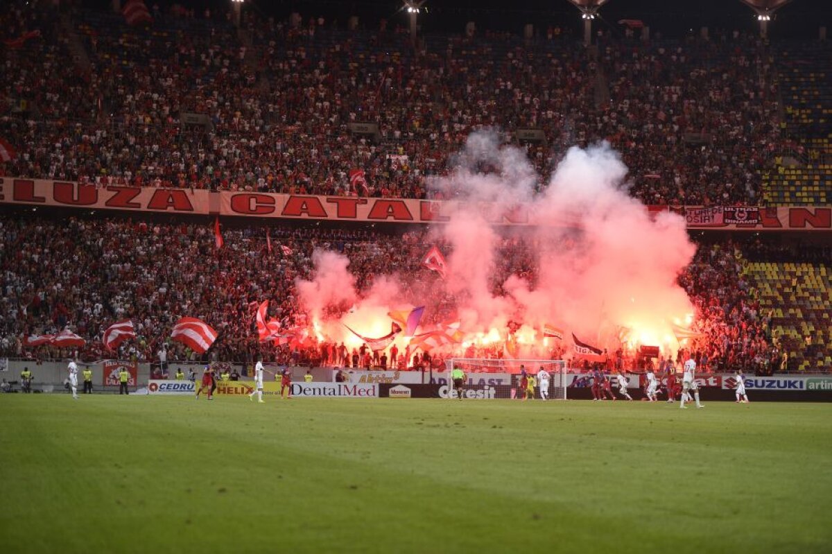 GALERIE FOTO Fanii lui Dinamo au făcut spectacol la meciul cu Steaua » Imagini de senzaţie de la Derby de România