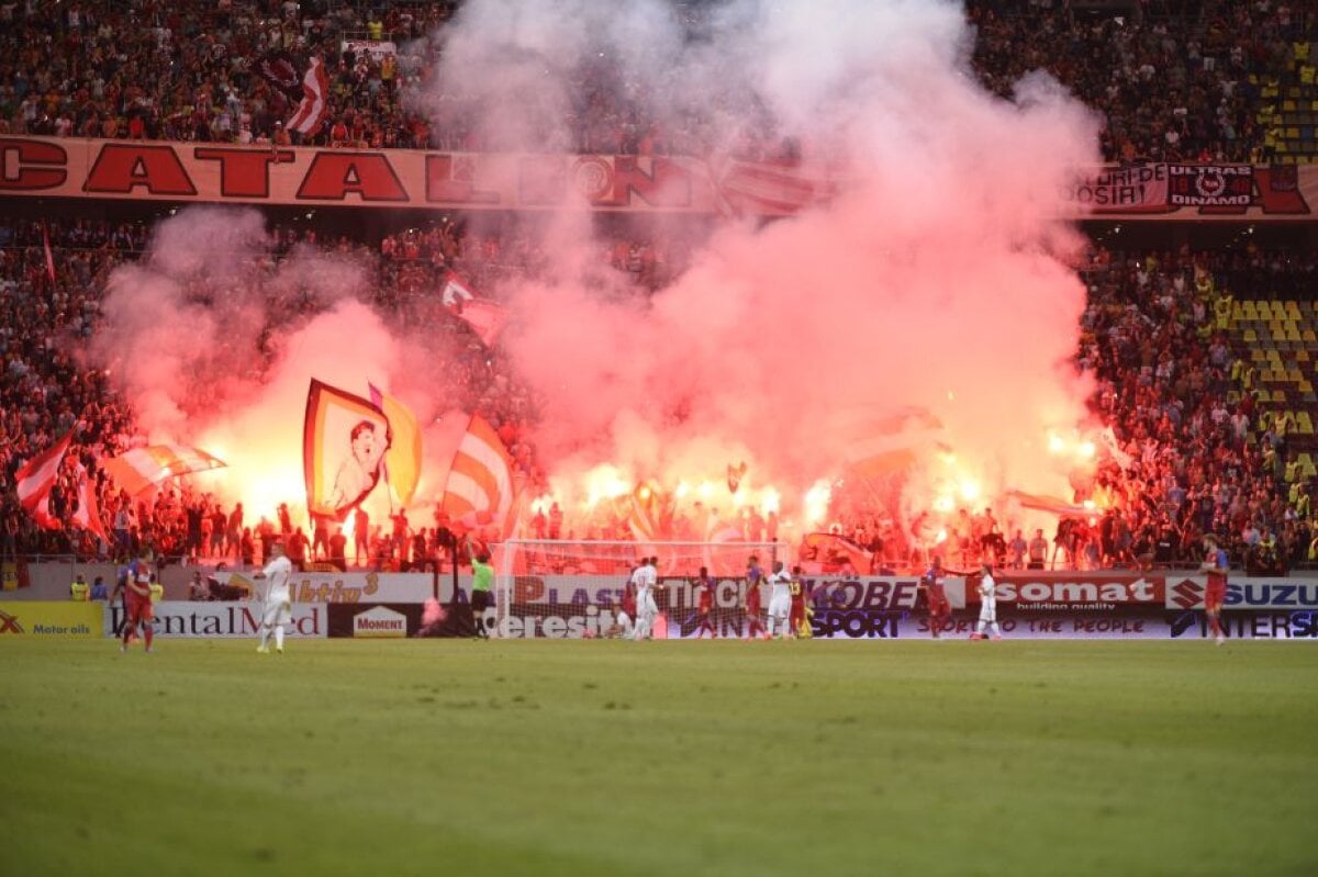 GALERIE FOTO Fanii lui Dinamo au făcut spectacol la meciul cu Steaua » Imagini de senzaţie de la Derby de România