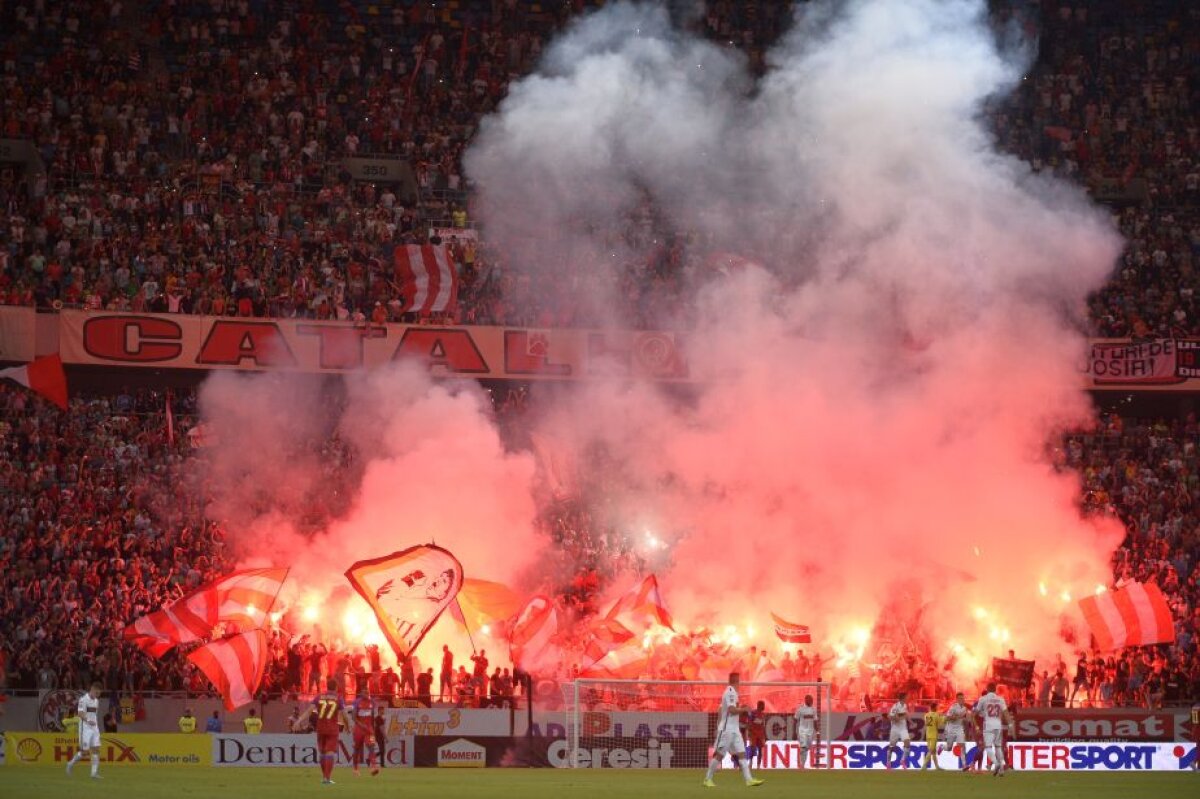 GALERIE FOTO Fanii lui Dinamo au făcut spectacol la meciul cu Steaua » Imagini de senzaţie de la Derby de România