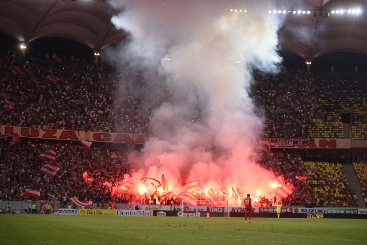 GALERIE FOTO Fanii lui Dinamo au făcut spectacol la meciul cu Steaua » Imagini de senzaţie de la Derby de România