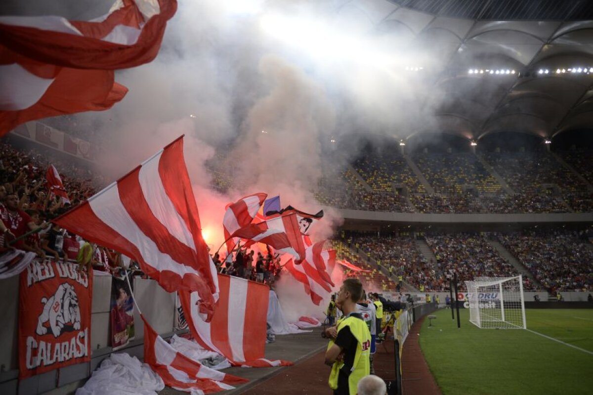 GALERIE FOTO Fanii lui Dinamo au făcut spectacol la meciul cu Steaua » Imagini de senzaţie de la Derby de România