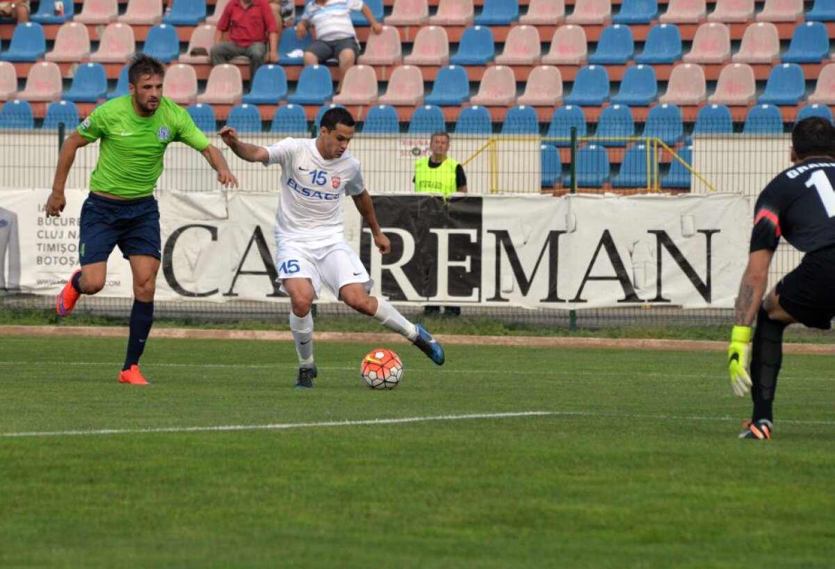 FOTO și VIDEO FC Botoșani - CSMS Iași 1-0 » Victoria din derby-ul Moldovei îl ține în continuare pe Leo Grozavu la cîrma botoșănenilor