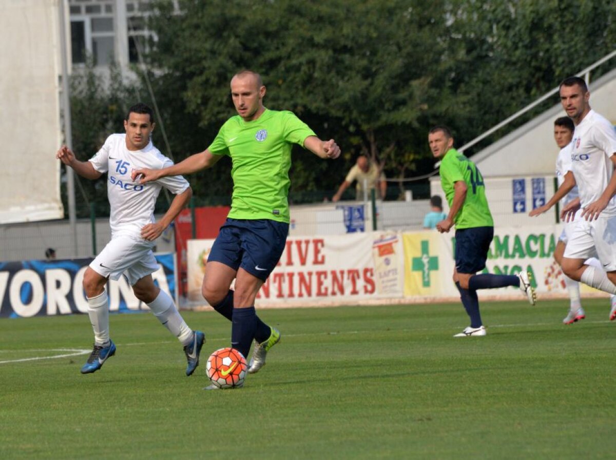 FOTO și VIDEO FC Botoșani - CSMS Iași 1-0 » Victoria din derby-ul Moldovei îl ține în continuare pe Leo Grozavu la cîrma botoșănenilor