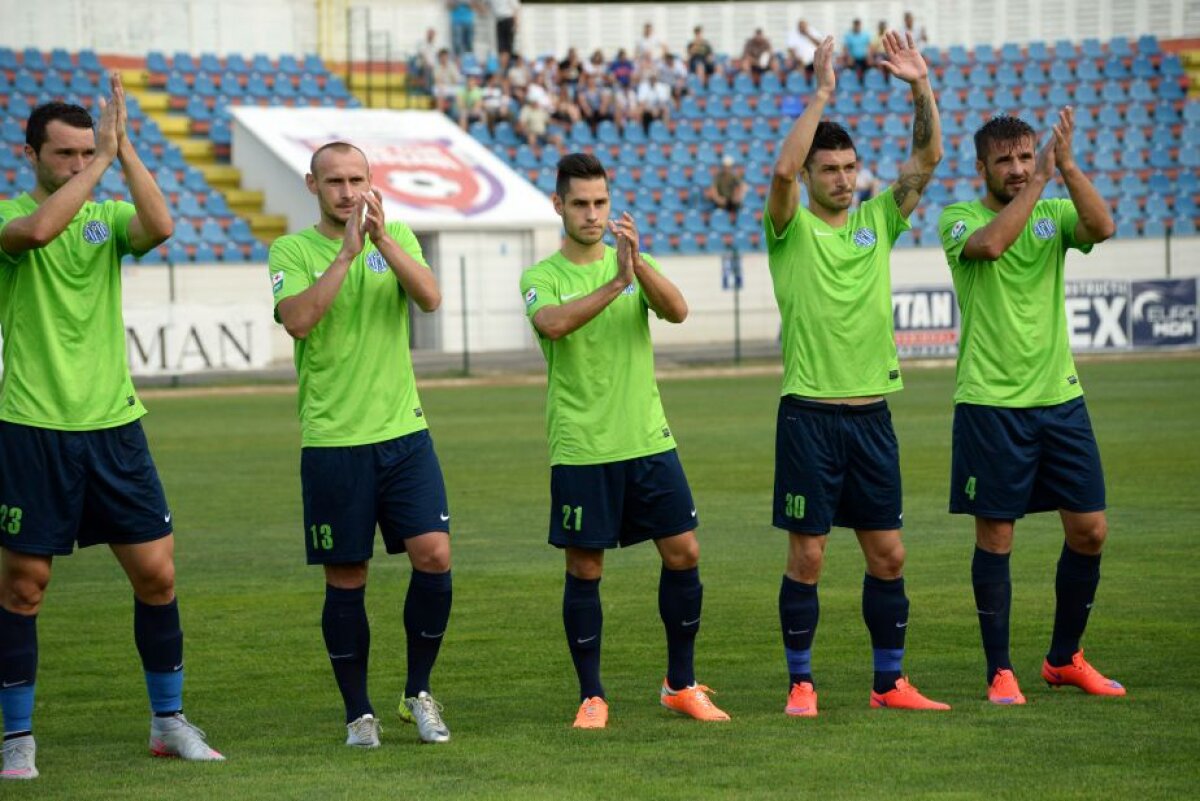 FOTO și VIDEO FC Botoșani - CSMS Iași 1-0 » Victoria din derby-ul Moldovei îl ține în continuare pe Leo Grozavu la cîrma botoșănenilor