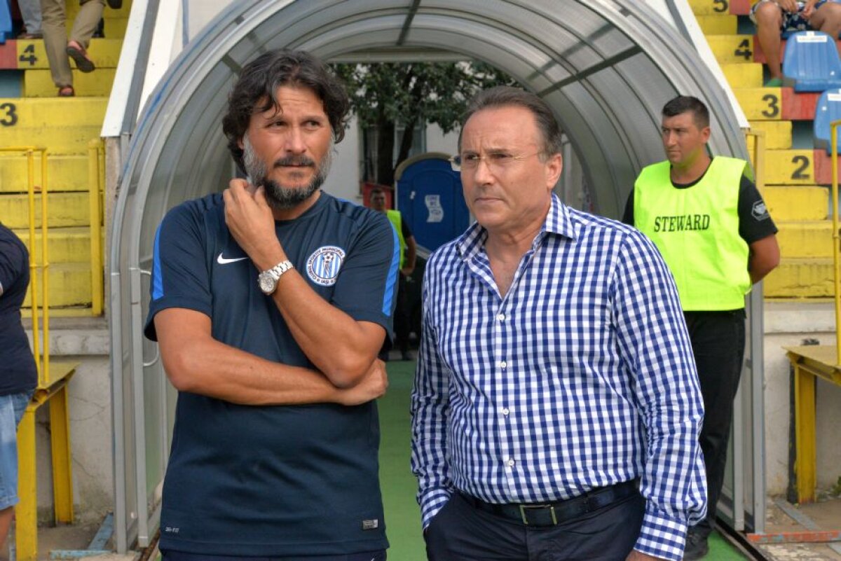 FOTO și VIDEO FC Botoșani - CSMS Iași 1-0 » Victoria din derby-ul Moldovei îl ține în continuare pe Leo Grozavu la cîrma botoșănenilor