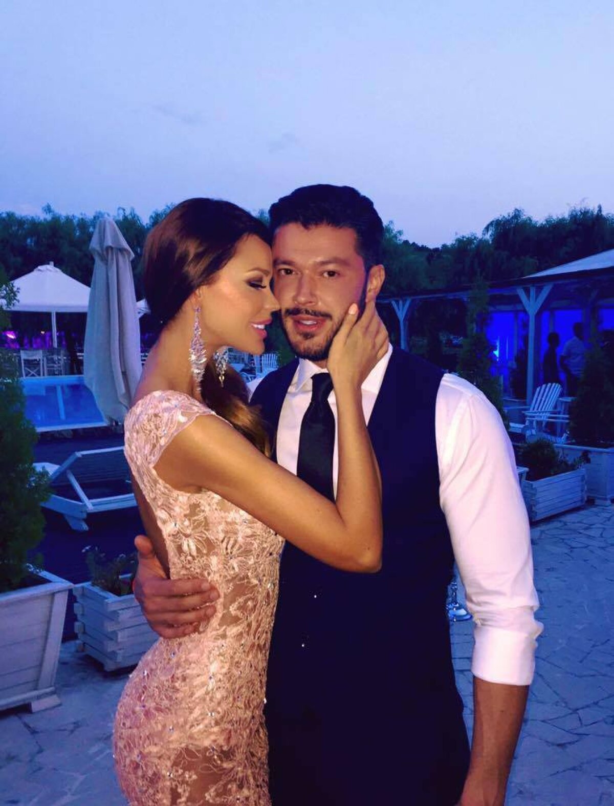Visează la un fost iubit » Poza neașteptată postată de Bianca Drăgușanu pe contul ei de Facebook