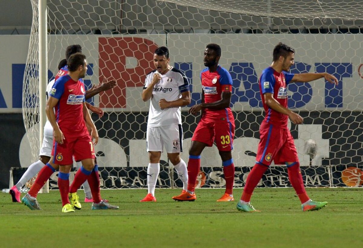 VIDEO+FOTO » Astra - Steaua 2-0 » Roş-albaştrii învinşi de jucătorii pe care i-a dorit în această vară: Alibec şi Budescu! 