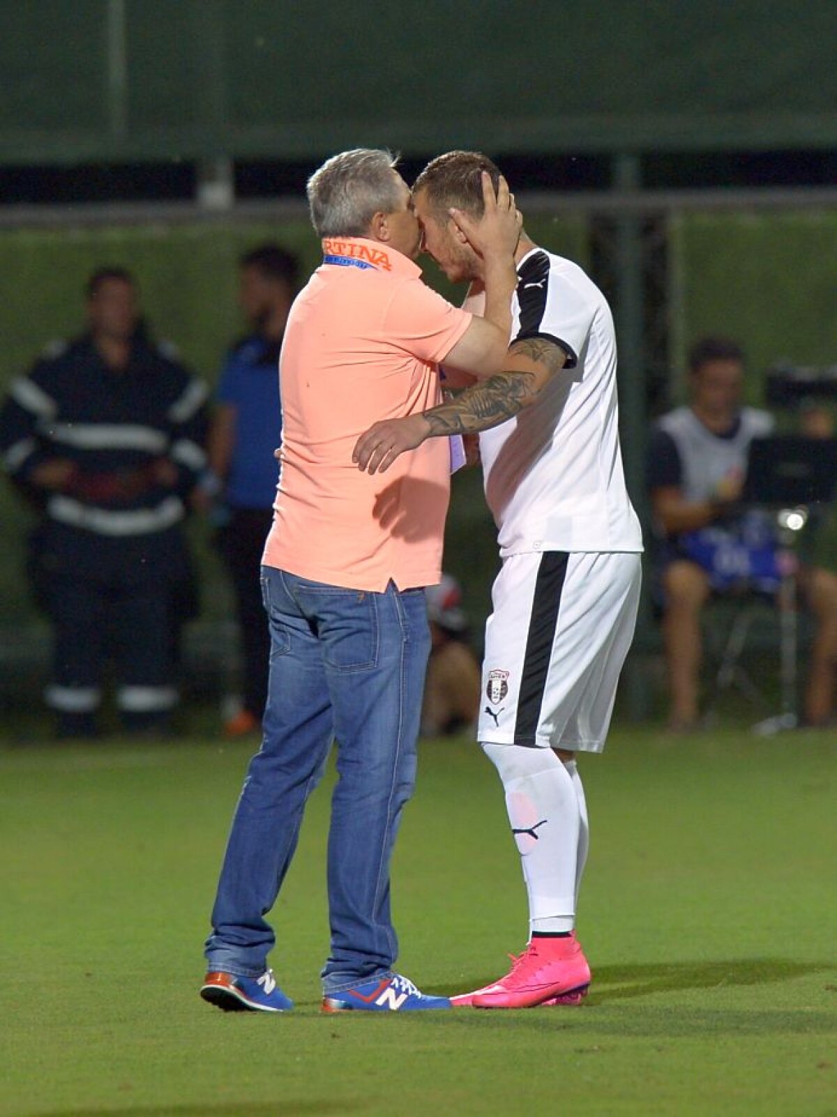 VIDEO+FOTO » Astra - Steaua 2-0 » Roş-albaştrii învinşi de jucătorii pe care i-a dorit în această vară: Alibec şi Budescu! 