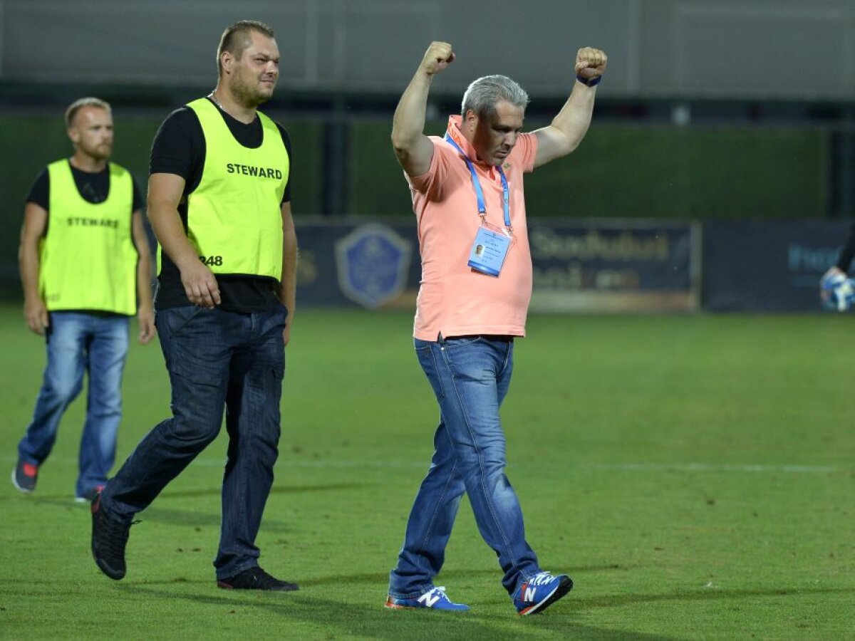 GALERIE FOTO Bucurie extremă pentru Șumudică la finalul meciului cu Steaua » Cum le-a răspuns suporterilor campioanei