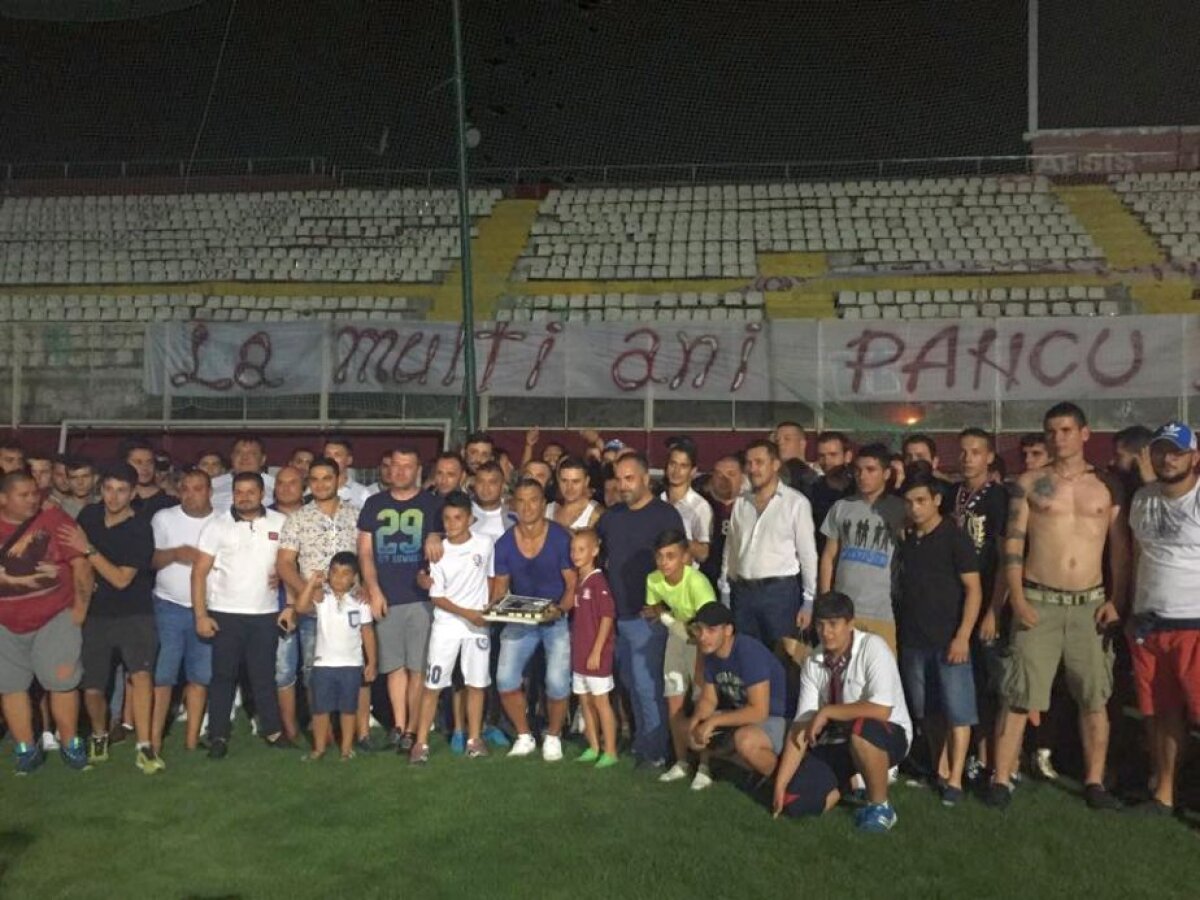 VIDEO+FOTO Surpriză emoţionantă pentru Pancu, pusă în scenă la miezul nopţii de 200 de fani » Idolul Giuleştiului a izbucnit în lacrimi