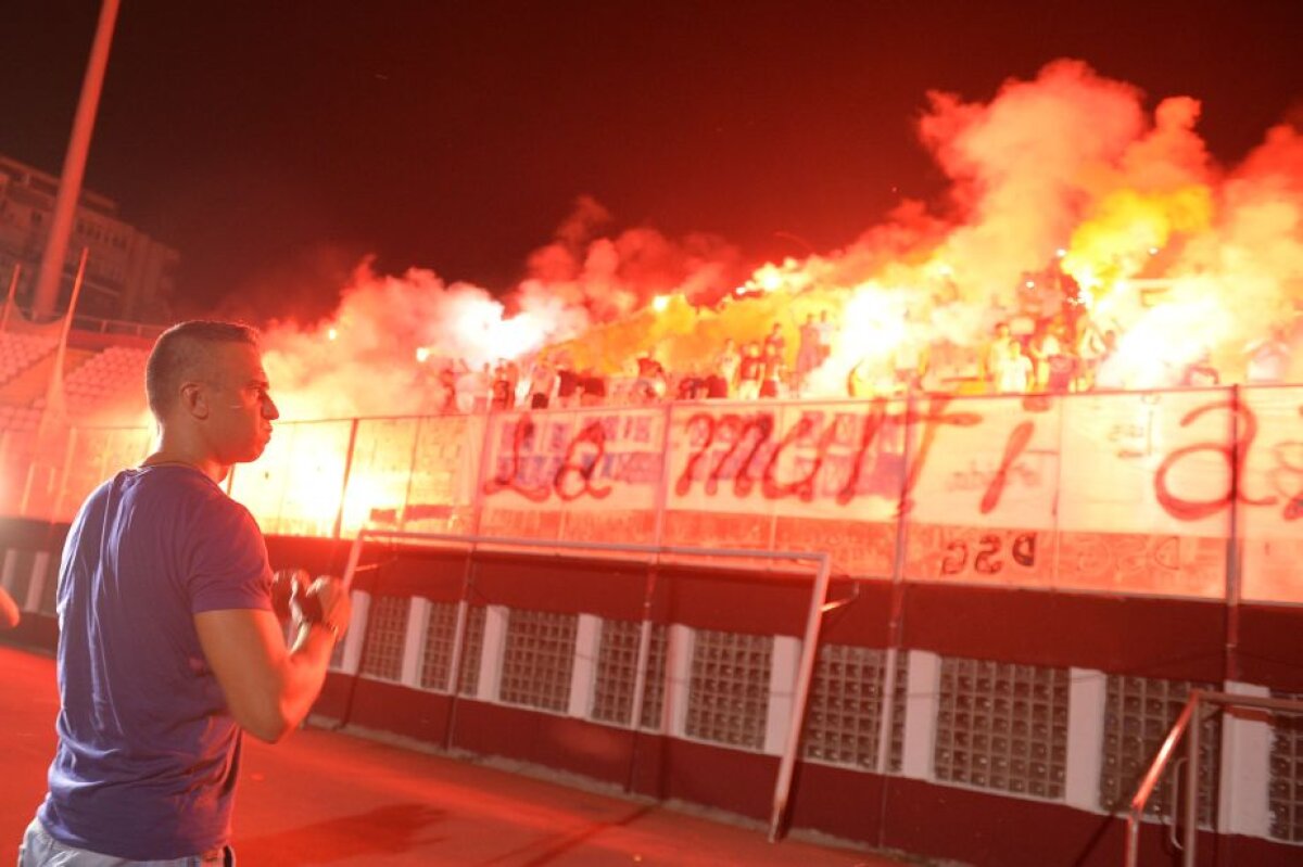 VIDEO+FOTO Surpriză emoţionantă pentru Pancu, pusă în scenă la miezul nopţii de 200 de fani » Idolul Giuleştiului a izbucnit în lacrimi