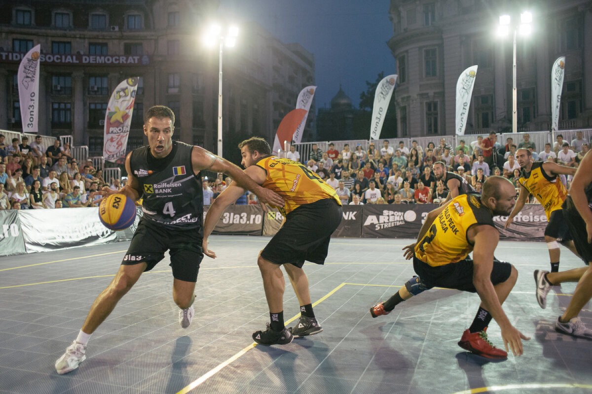 GALERIE FOTO Slam dunk de pe skateboard » Spectacol total în week-end în Piaţa Universităţii la Bucharest Challenger