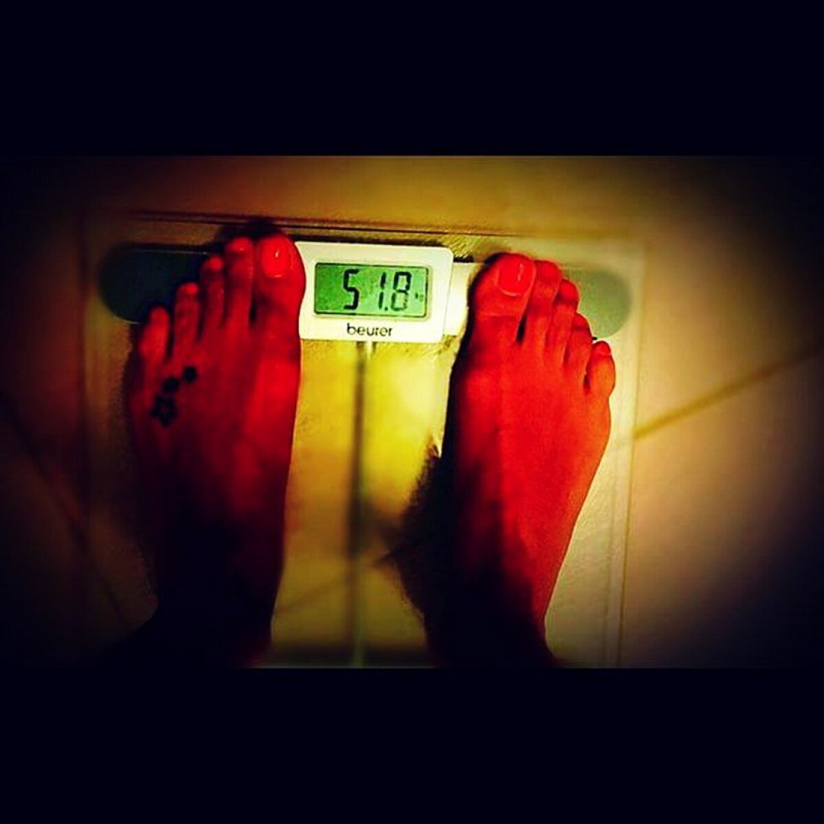 FOTO Adelina Pestriţu s-a cîntărit după vacanţă! Cîte kilograme are și cum arată bruneta