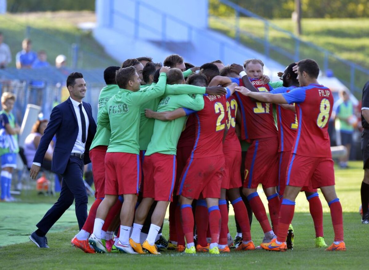 FOTO şi VIDEO » Steaua învinge greu CS U Craiova, 2-1, după un meci cu două penalty-uri! Prima victorie după 5 meciuri pentru Rădoi