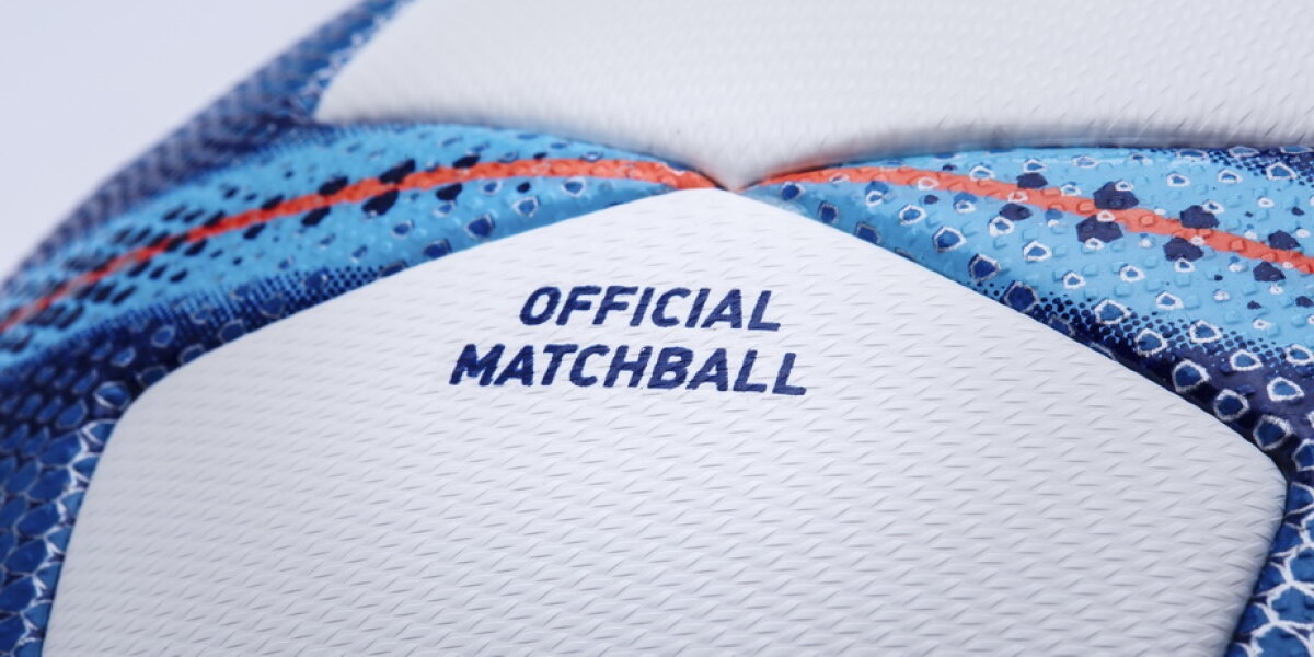 GALERIE FOTO Astăzi a fost lansată oficial mingea UEFA Champions League pentru noul sezon: Finale 15