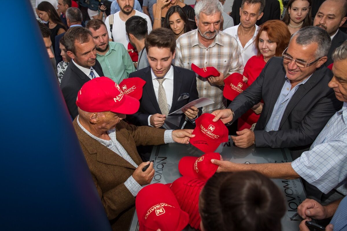 Niki Lauda în România: ”Cînd am citit scenariul filmului Rush nu mi-a venit să cred: «Băi omule, ești nebun? Mașinile de F1 n-au cheie»” :D