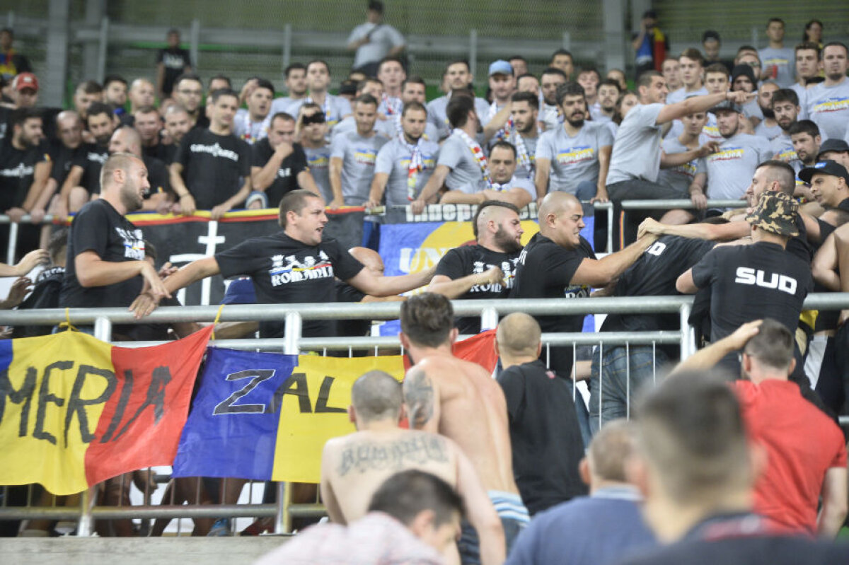 FOTO Fanii români ameninţaţi cu evacuarea! Steliştii s-au bătut cu dinamoviştii pe stadion
