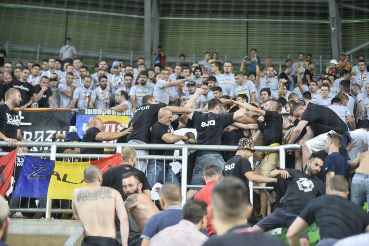 FOTO Fanii români ameninţaţi cu evacuarea! Steliştii s-au bătut cu dinamoviştii pe stadion