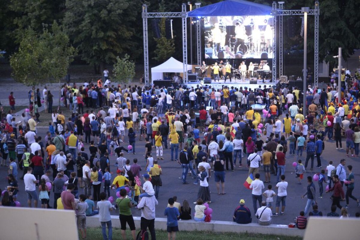 FOTO » România - Grecia 0-0 și Irlanda de Nord - Ungaria 1-1. 4 puncte în ultimele două meciuri ne ajung ca să ne calificăm!