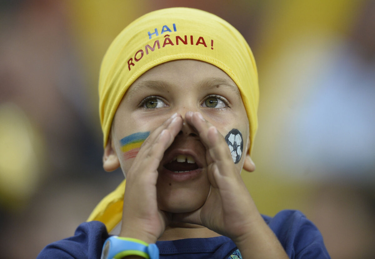 FOTO Un meci de 5 ore » Fanii au umplut Fan Zone-ul din jurul stadionului cu 3 ore înaintea partidei