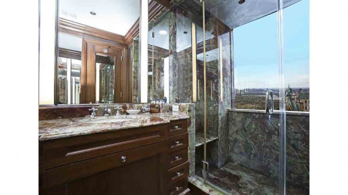 FOTO Cum arată apartamentul de lux din New York pe care Ronaldo a dat 18 milioane $